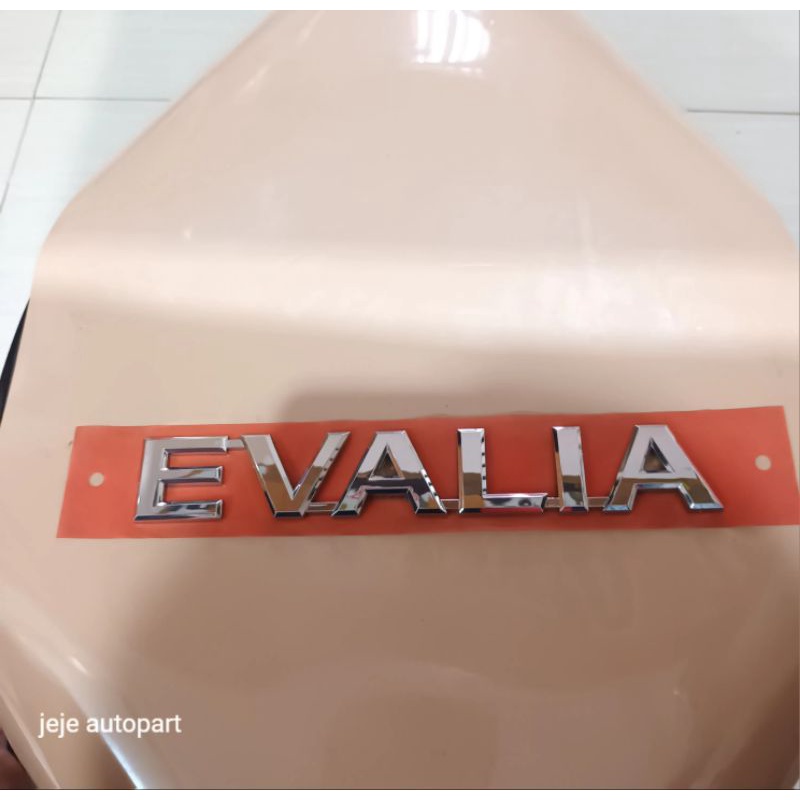 emblem bagasi nissan tulisan EVALIA original