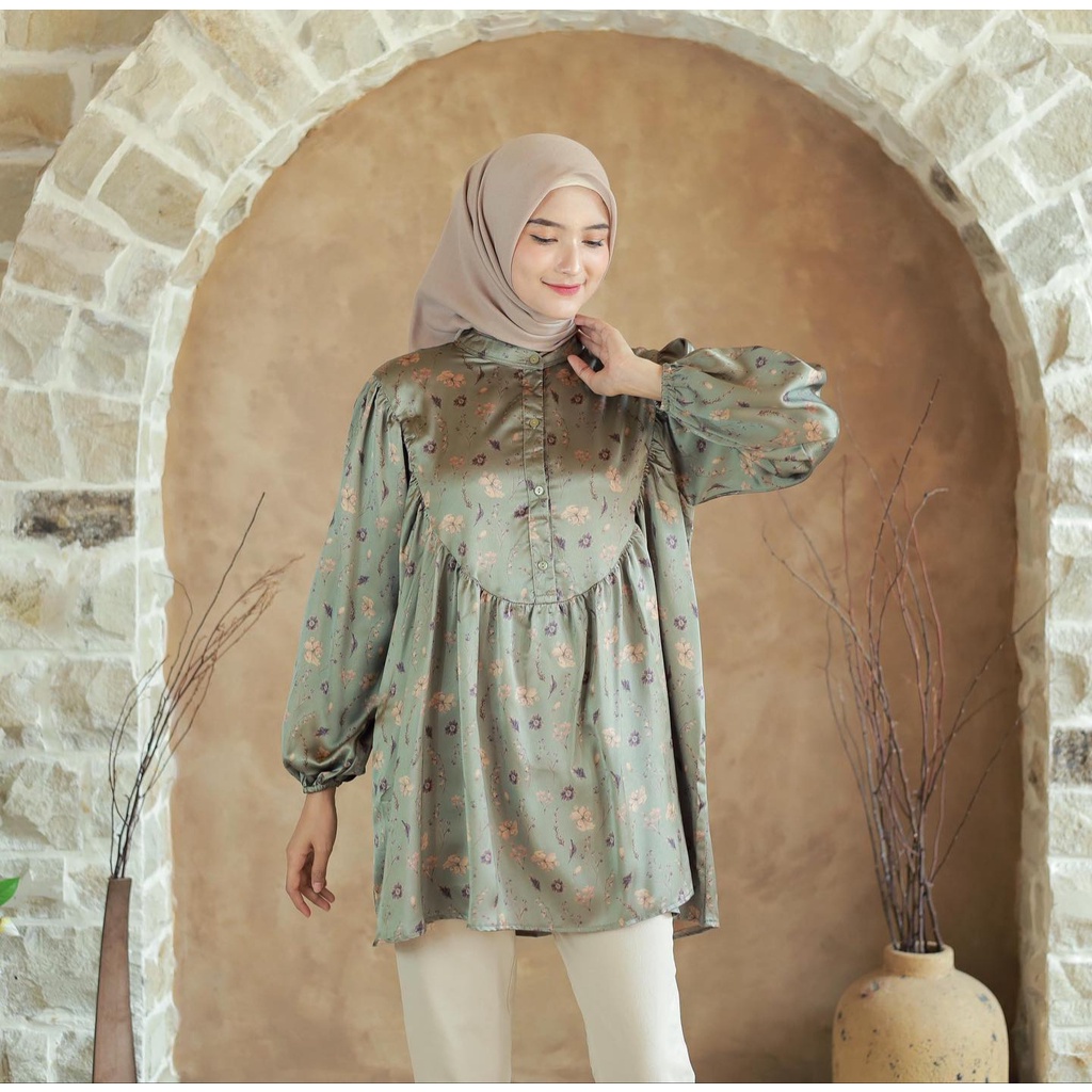 DIOR SILK ORIGINAL. ATASAN WANITA BUSUI FRIENDLY. SIMPLE DAN MEWAH. COCOK UNTUK BAJU KERJA.