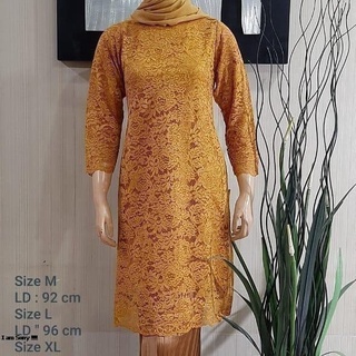 (DIJAMIN REALPICT)ATASAN KEBAYA BRUKAT/TUNIK BROKAT MODERN/TUNIK BROKAT MODERN/KEBAYA KONDANGAN/KEBAYA MODERN/KEBAYA BROKAT MURAH/KEBAYA MURAH WARNA HITAM  by restukebaya002