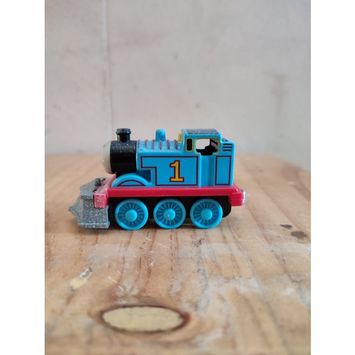 MAINAN THOMAS & FRIENDS (THOMAS SNOW EDITION) - LEARNING CURVE TERLARIS