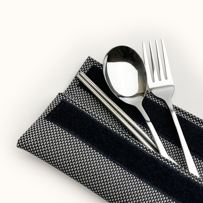 CUTLERY SET