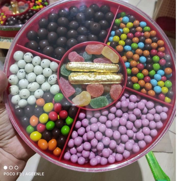 

◘ coklat tray lagie ♩