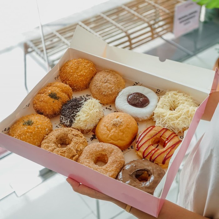 

Donat Kentang 1 Lusin Mix Variant