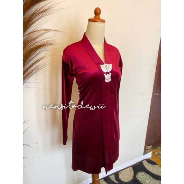 Kebaya Kartini (Leher V), Body Panjang - Warna Maroon