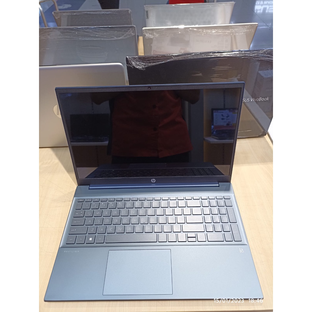 Laptop HP Pavilion 15 Ryzen 7 5700U 8GB 512GB SSD FHD Windows 11 Blue