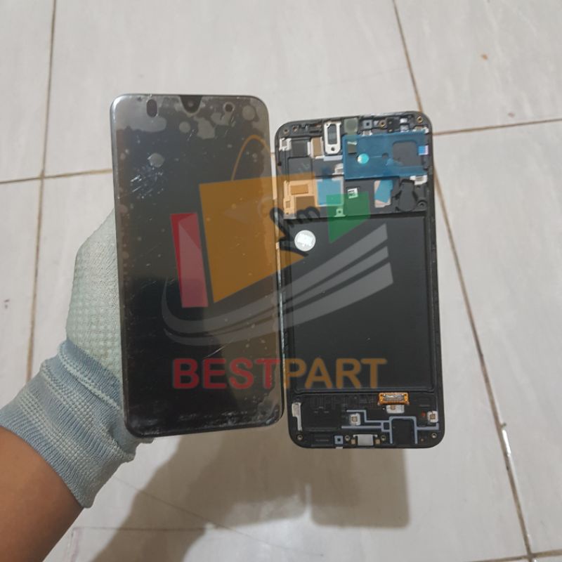 LCD TOUCHSCREEN FULLSET + FRAME SAMSUNG GALAXY A20 AMOLED ORIGINAL