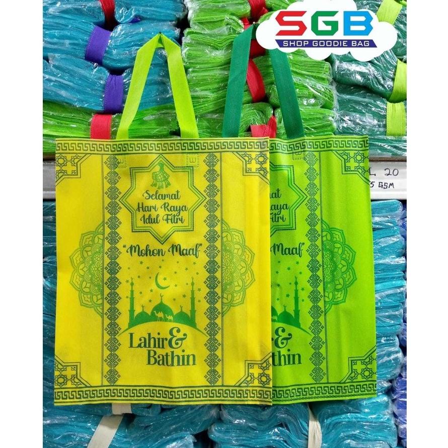 

⇀ Harga perLusin (12pcs) Goodie Bag Handle Idul Fitri uk 38x45x8 / wilco Spunbond Lebaran HOT PRODUCT 40D