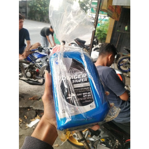 Oli Adnoc Voyager Silver Jogja Original