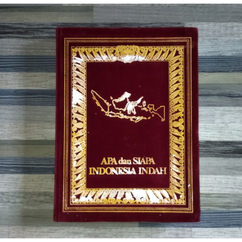 APA DAN SIAPA INDONESIA INDAH