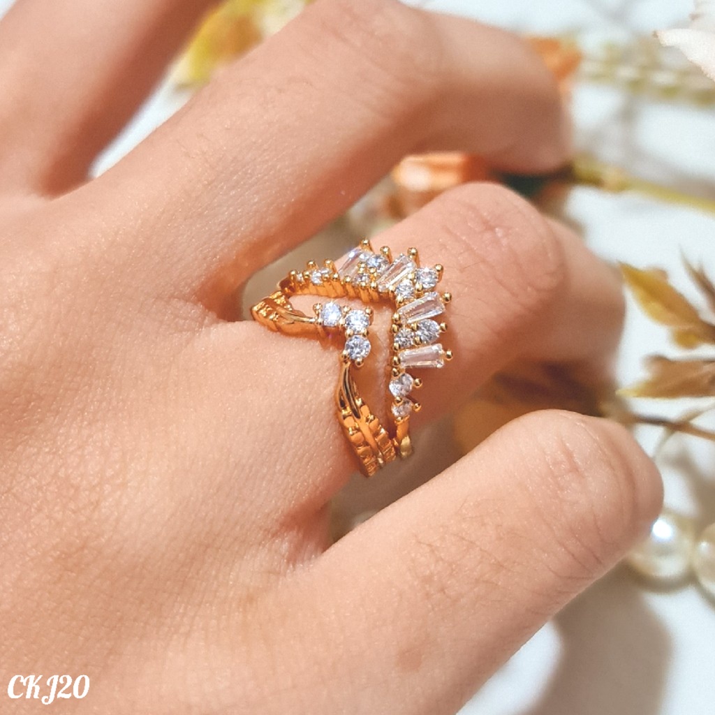 PGX Cincin Xuping Wanita Lapis Emas Aksesoris Perhiasan Fashion Premium - Z493