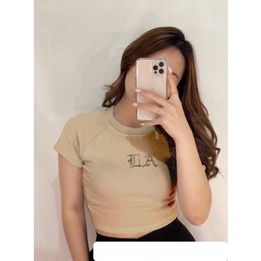 iseven p CROP TOP WANITA LA LA LA