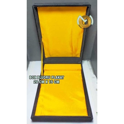 Box Plakat, Kotak Plakat, Box Bludru Plakat Uk. 20 X 15 Cm - Hitam
