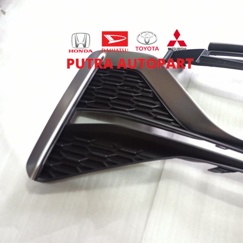 cover sein sen innova zenix 2022up original toyota