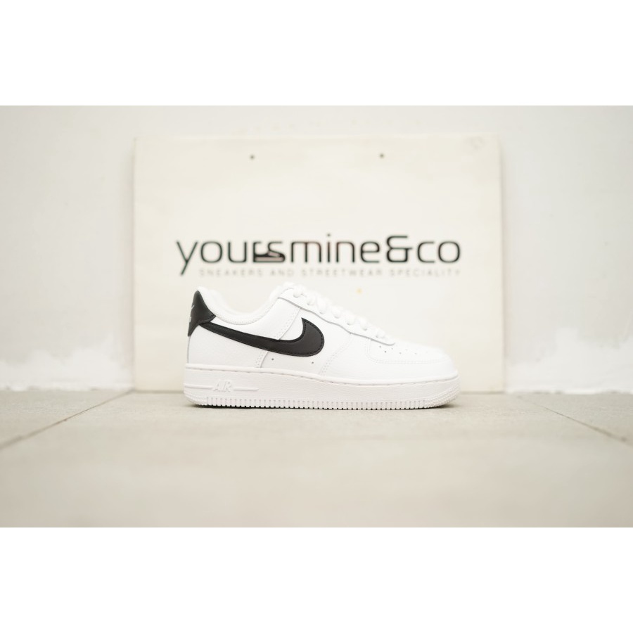 Nike Air Force 1 White / Black (W)
