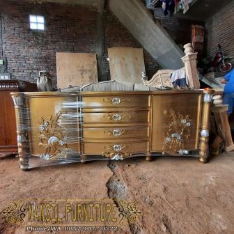 Bufet Ukiran Jepara Finishing Emas Bahan Kayu Jati Model Mewah