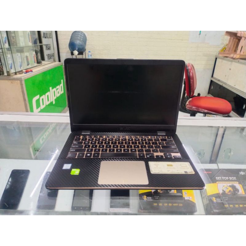 laptop Asus A405U Processor intel core i3-7100U