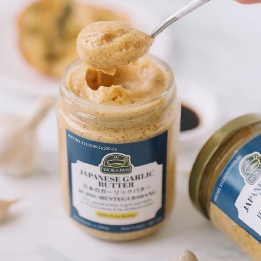 

™ Garlic Butter buat memasak,menumis dan memanggang ,Dibuat hanya dengan bahan bahan berkualitas p orisinil dari Japanese Steakhouse terbesar di amerika ➩