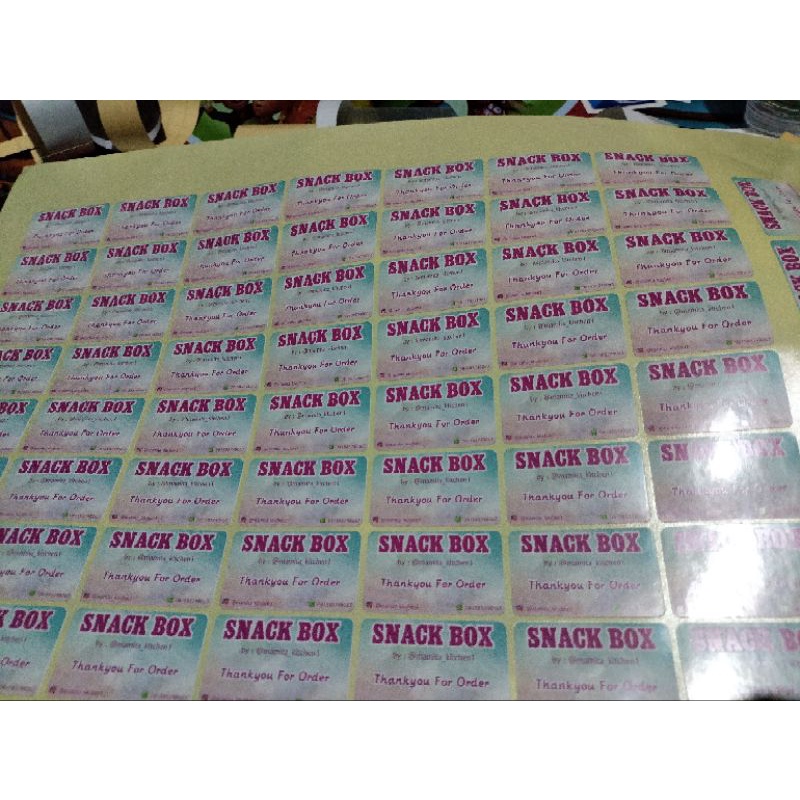 

Label makanan custom / cutting sticker / cutting sticker custom / cetak sticker