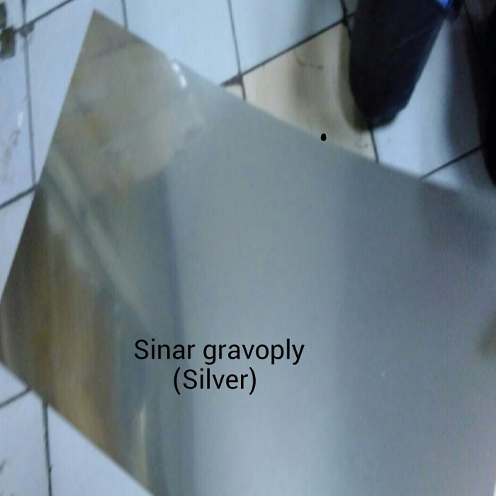 

Gravoply Silver Teks Hitam Bahan Gravir Nametag Dll 60X120 Tebal 1.5Ml Star Seller