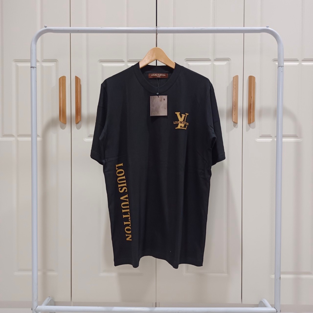 Kaos Baju Pria Louis Vuitton Big Logo Hitam / Jual Kaos Baju Louis Vuitton OriginalPremium