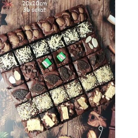 

۝ Brownies Fudgy Shiny (FREE LILIN TULIS DI CATATAN) 20x20 isi 36 sekat ➪