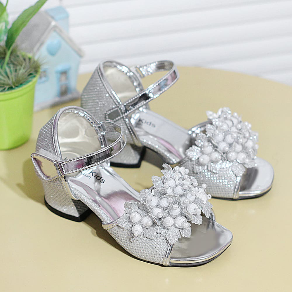 Sandal hak tinggi anak perempuan motif mute