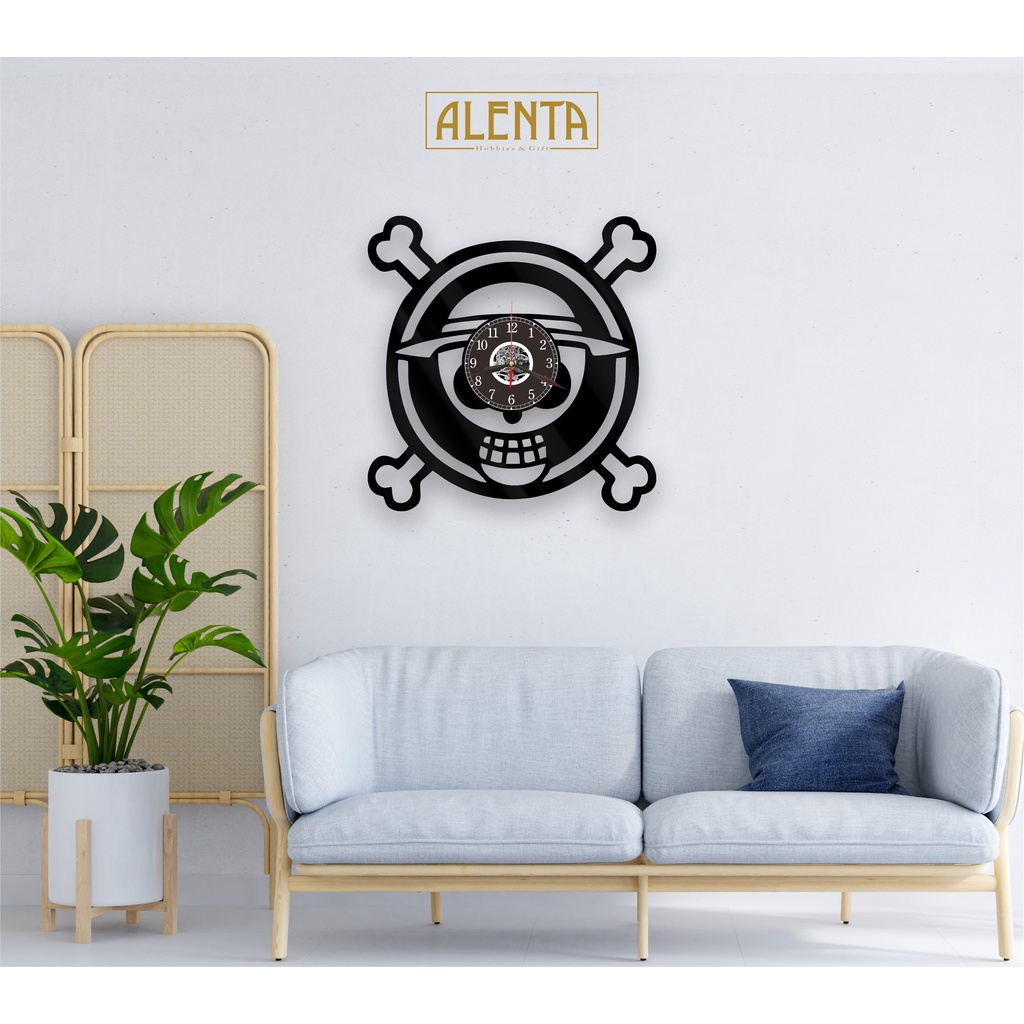 Jam Dinding Wall Clock Acrylic/Akrilik Ukir Unik One Piece
