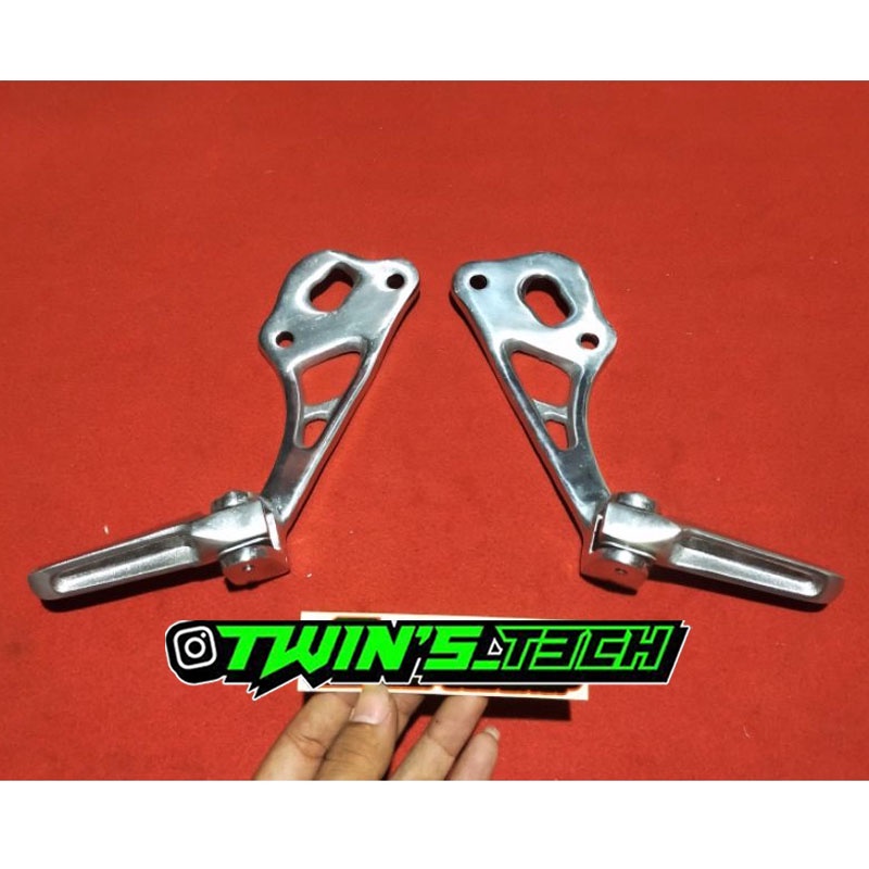 Step Setep Bustep Nonjomblo Kawasaki Ninja R ss Bahan Besi Crum Kenalpot Cobra Gantungan Knalpot