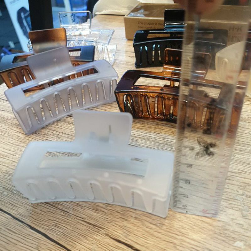 JPS 1365F 4.2.A Jepit salon 8cm 8 cm kwalitas bagus tidak gampang patah dan pecah