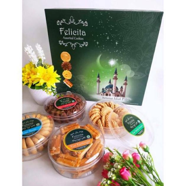 

Paket Hampers Kue Lebaran / Parcel Idul Fitri - Felicita Isi 4
