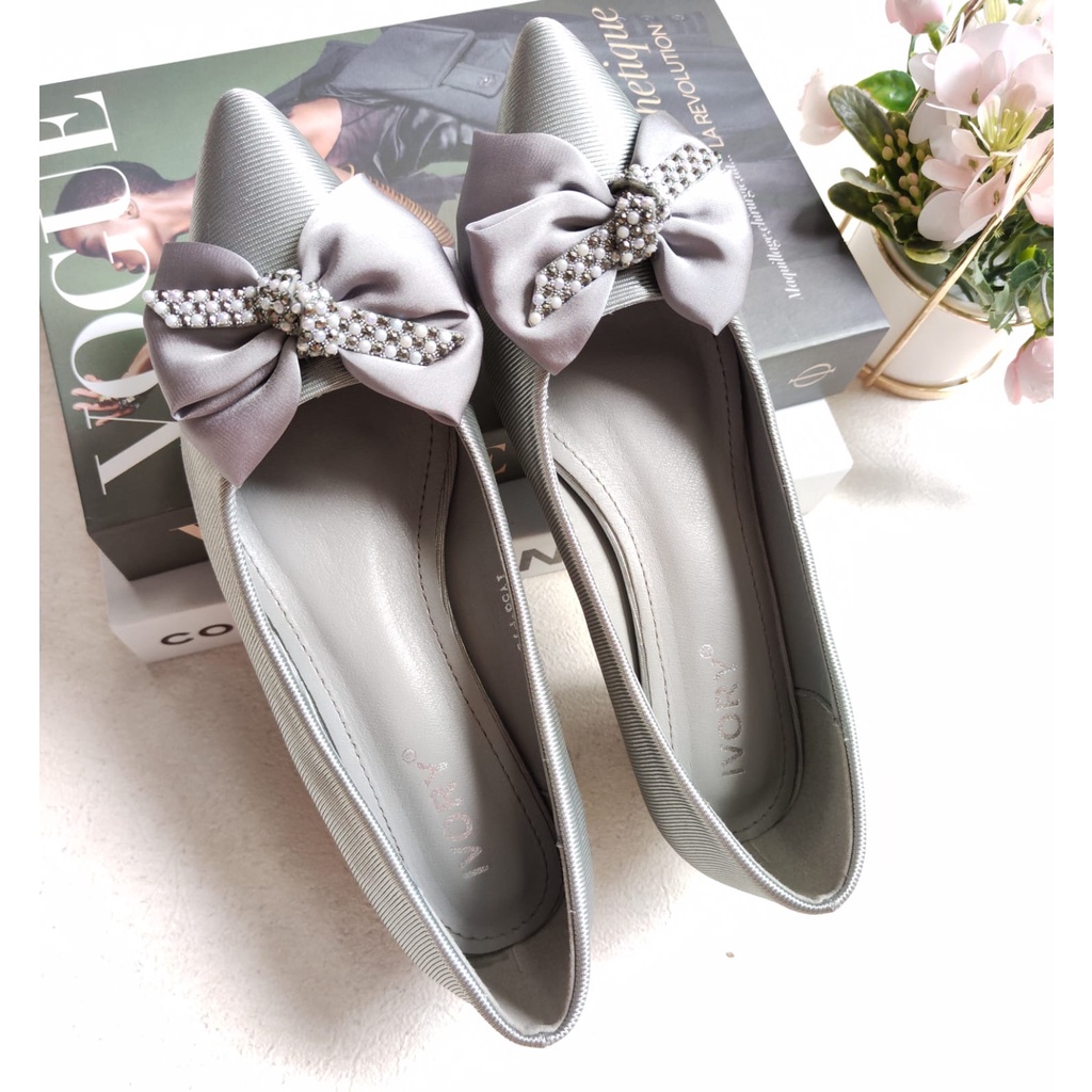 IVORY Sepatu Wanita Heels Satin 3cm IV58-P75