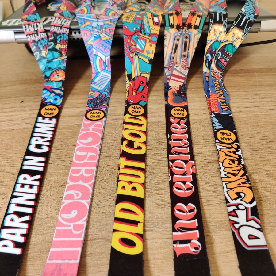 

Lanyard Retro Manome