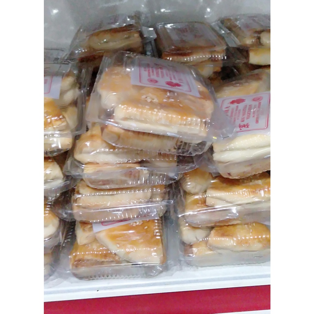 

KUE SEGITIGA VEGETARIAN (halal)