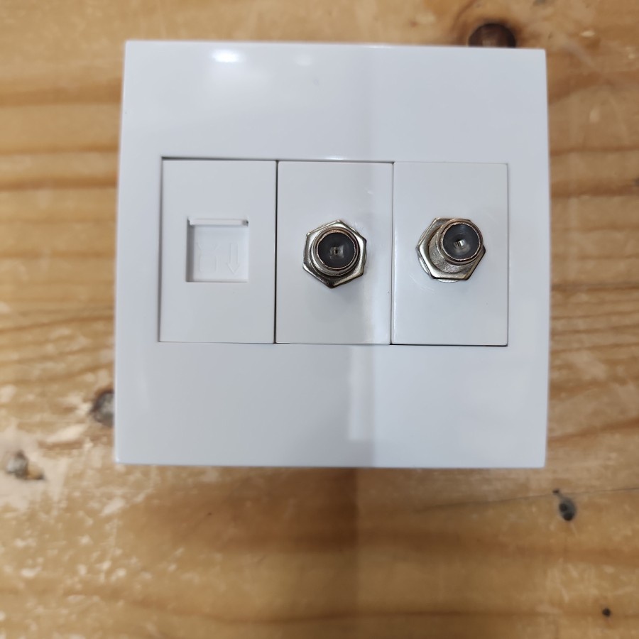 STOP KONTAK 2 TV Cable 1 LAN CAT6