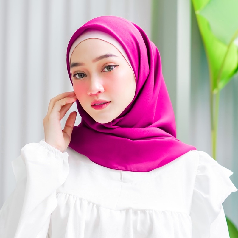 HIJAB BELLA SQUARE / HIJAB POLYCATTON MAGENTA