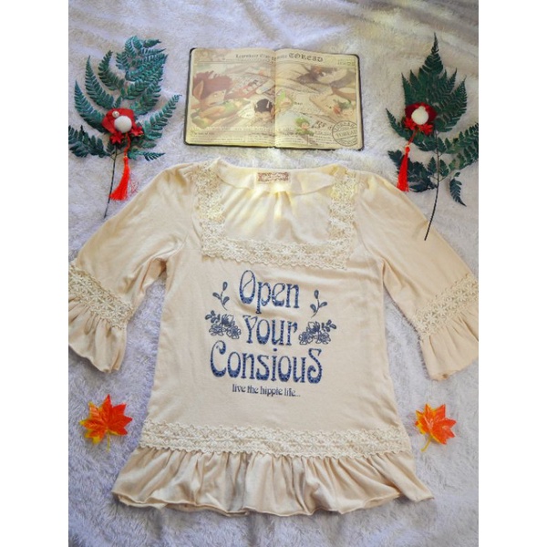 Atasan Renda Ruffle Kawai Inner Lolita Rojita