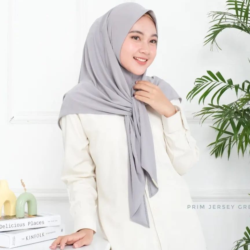 Segitiga instan Jersey Premium/ Hijab Segi Tiga Instan Jersey