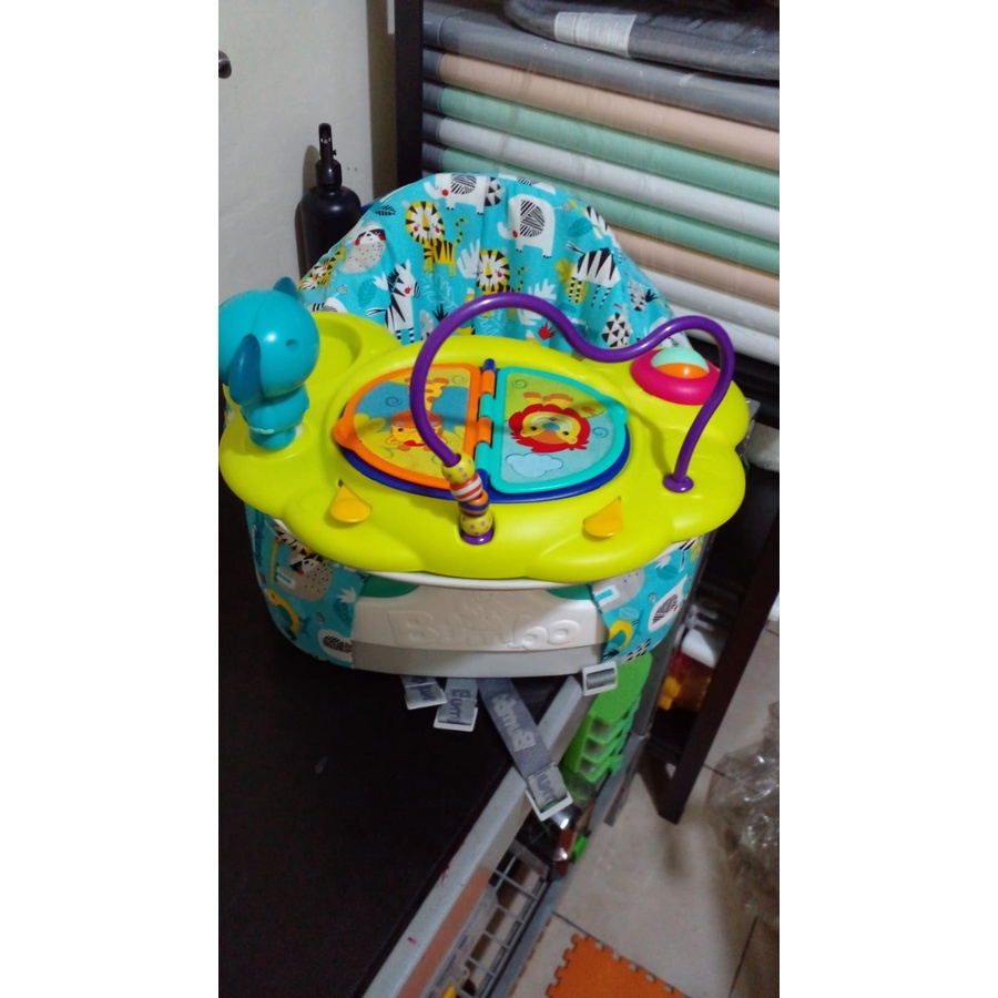 Bumbo booster Multi Seat with playtop - preloved / bekas
