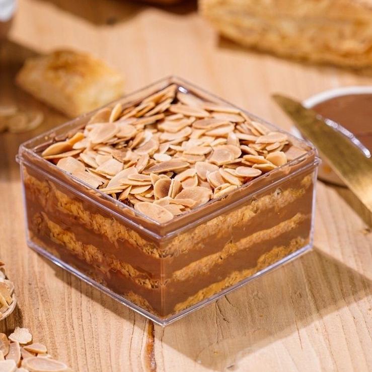 

☟ Pastry Layer Bittersweet by Najla Nutella, Lotus, Caramel, Cadburry dan Cheese ❇