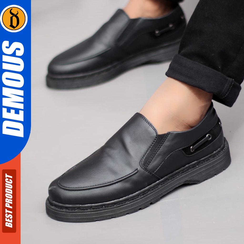 DEMOUS Nobunaga - Sepatu Pantofel Formal Docmart Slop Casual Kerja Pria