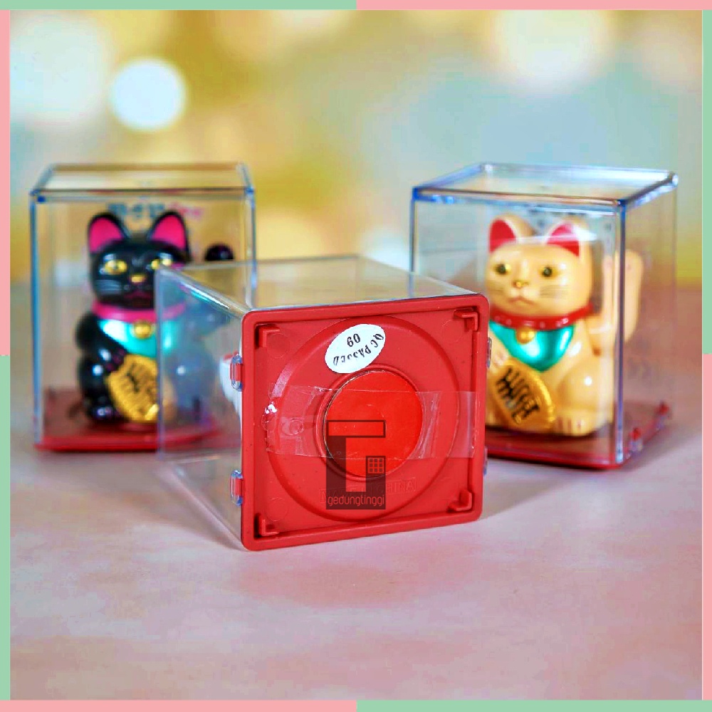 Patung Pajangan Hiasan Boneka Kucing Hoki Fengshui Rejeki Rezeki Lucky Fortune Cat Keberuntungan Maneki Neko Maneko Neki Mainan Keramik Mobil Meja Cina China Jepang Baterai Solar Tangan Goyang Gerak Bergerak Berotot Muscle Jumbo Besar Mini Lucu Imut Murah