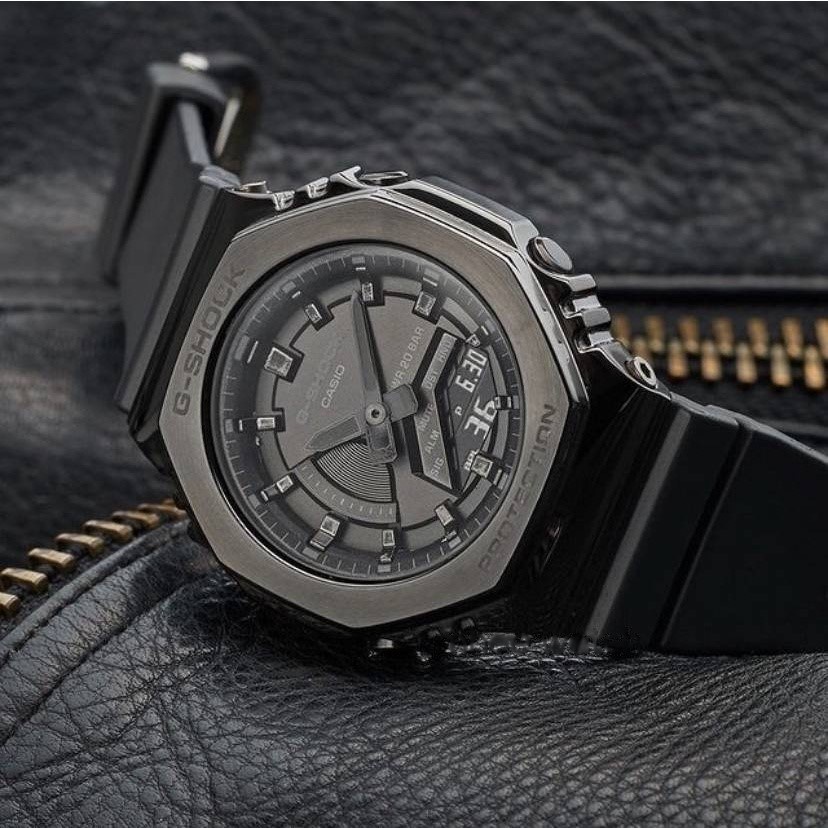 Jam Tangan Casio G-Shock Pria G-Shock Analog Digital Metal Covered GM-2100 Fullblack