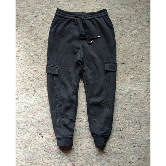 Celana jogger cargo tebal second branded