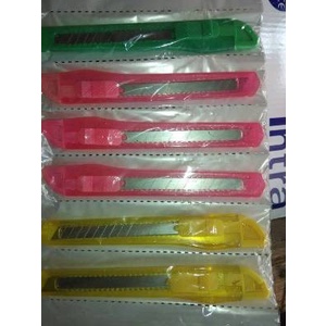 :>:>:>:>] Pisau Cutter Kecil Plastik