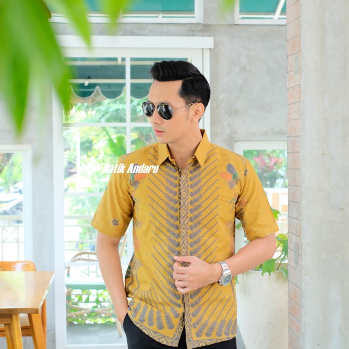 Kemeja Batik Pria Slim Fit Lengan Pendek Modern Elegant Heem Premium Warna Kuning Lemon Yellow