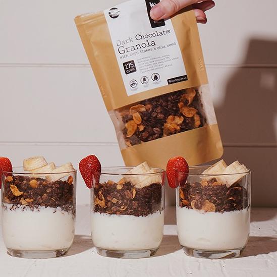 

✹ Dark Chocolate Granola with Corn Flakes and Chia Seed - NO ADDED SUGAR ☟