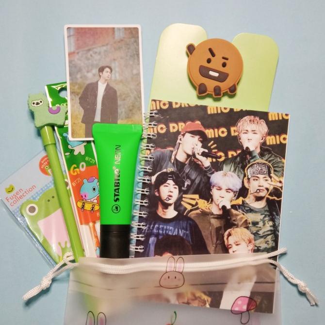 

SET ALAT TULIS K-POP (FREE PHOTOCARD) .