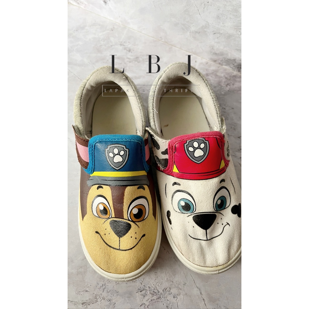 PRELOVED SEPATU KANVAS NICKELODEON  ANAK LAKI  PAW PATROL SIZE UK 11 - LBJ 019