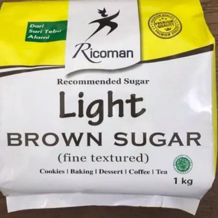 

➸ Ricoman Light brown sugar kemasan 1kg ◌