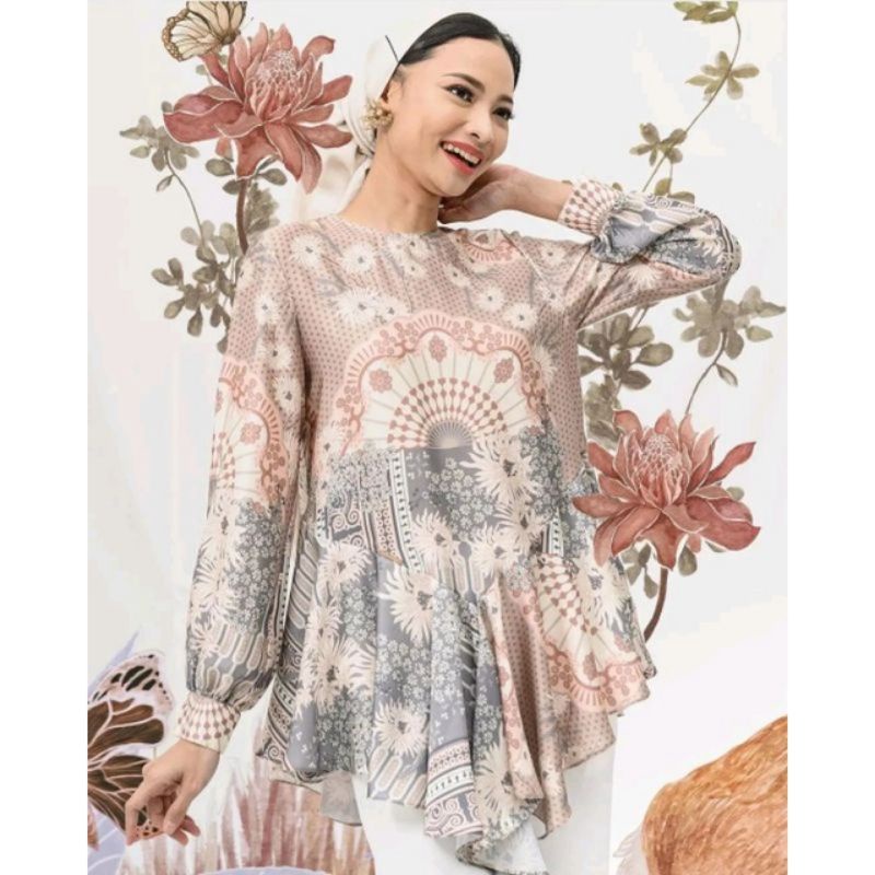 Kyra blouse wearing klamby  pakarena series size M L wearing klamby sale